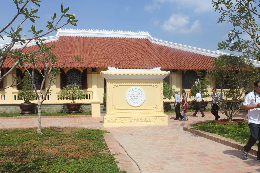 Xây dựng và phục chế công trình văn hóa