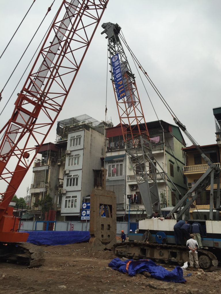 Xây dựng và phục chế công trình văn hóa