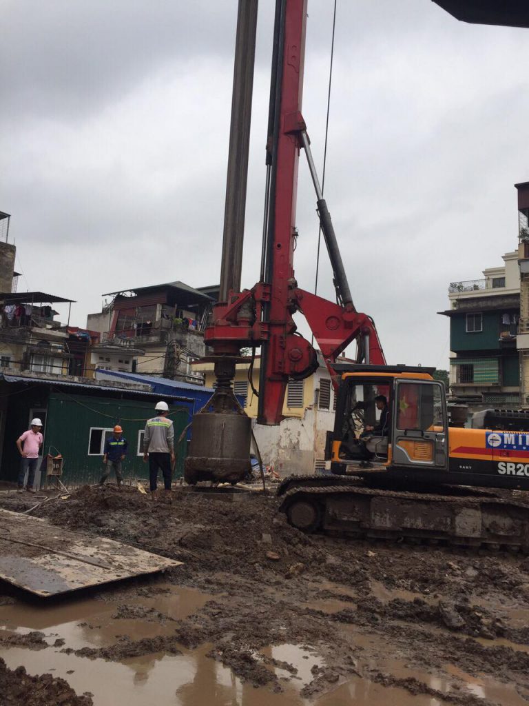 Xây dựng và phục chế công trình văn hóa
