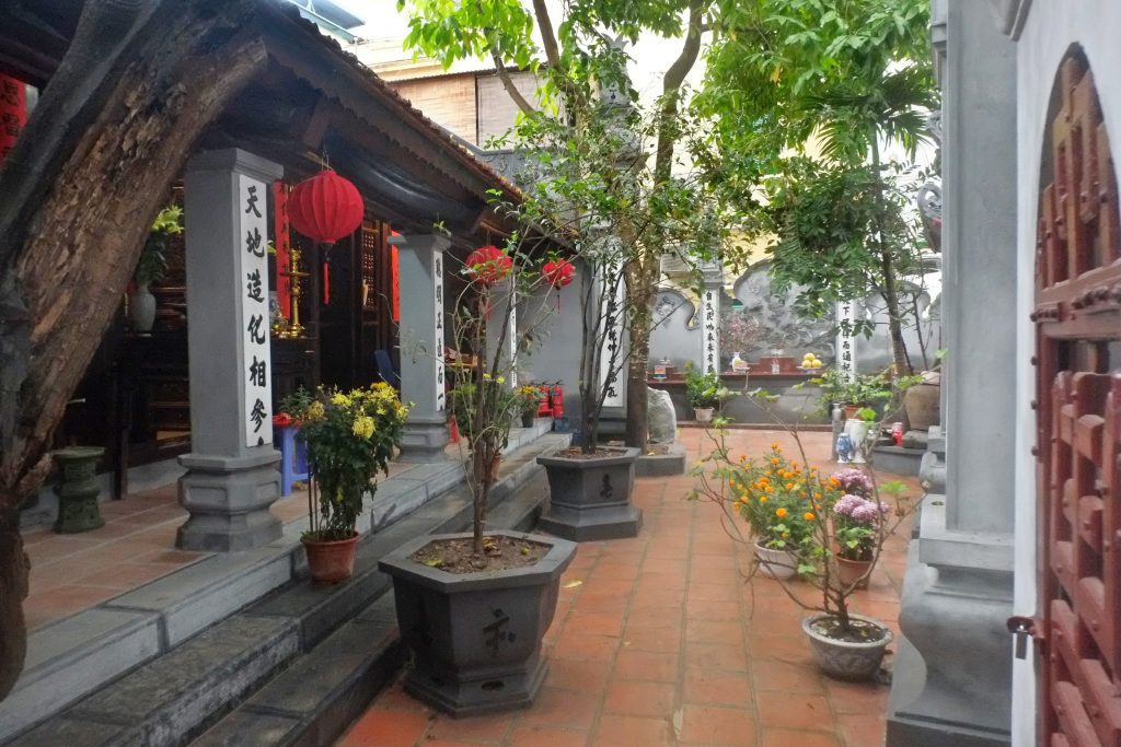 Xây dựng và phục chế công trình văn hóa
