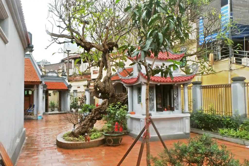 Xây dựng và phục chế công trình văn hóa