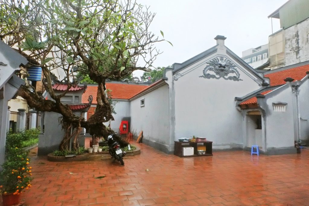 Xây dựng và phục chế công trình văn hóa