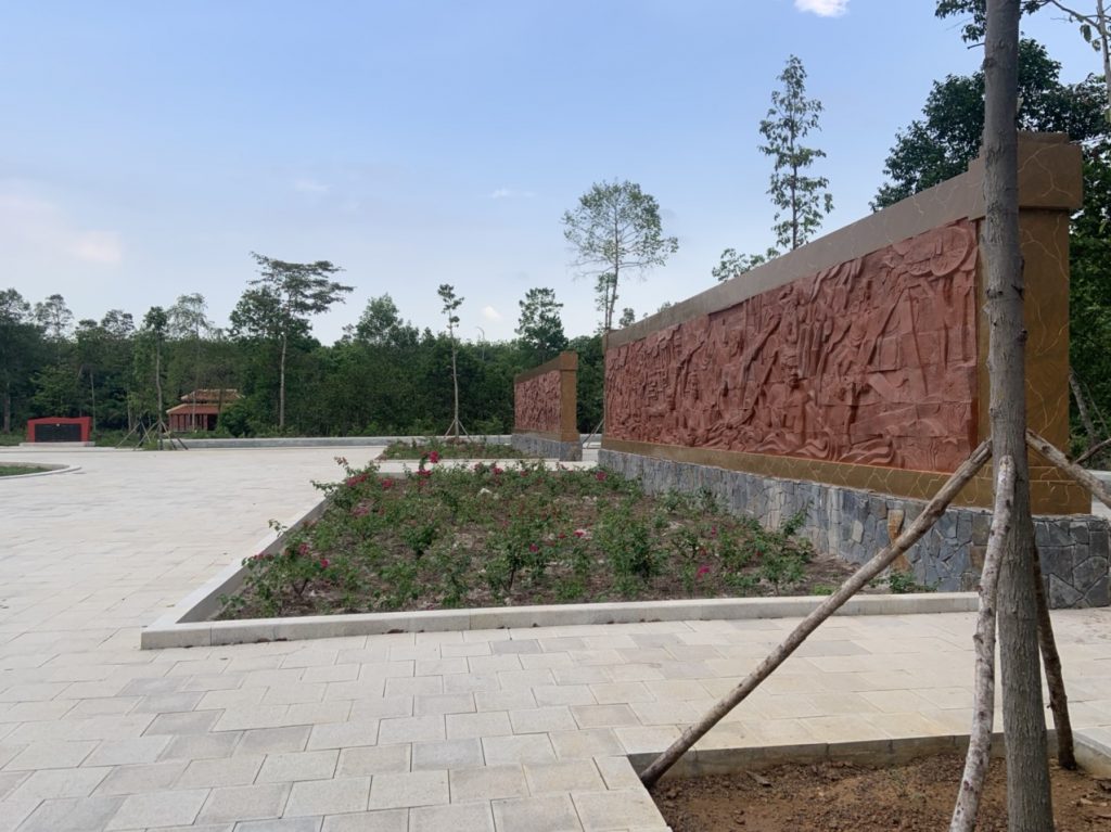Xây dựng và phục chế công trình văn hóa